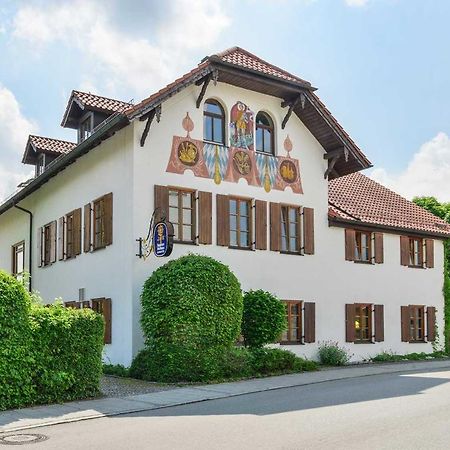 Отель Alter Wirt Хехендорф-ам-Пильзензее Экстерьер фото